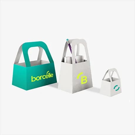 Sacs cadeaux en carton