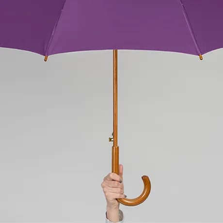 Parapluies avec poignée en bois